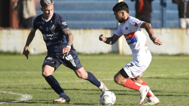 Córdoba caída fuera de Tablada. El Charrúa perdió una inmejorable chance para dar pelea en el Clausura.
