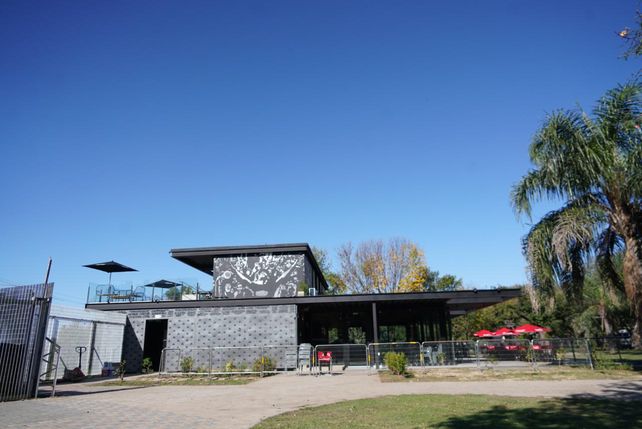 El bar del Anfiteatro tendrá propuestas agiornadas a la agenda cultural y artística del complejo.