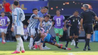 Una buena para la Selección Argentina: los sancionados del Mundial podrán cumplir sus suspensiones en amistosos