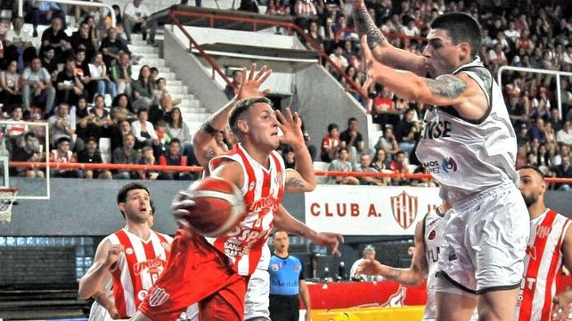 Gastón Bertona sobresalió en Unión