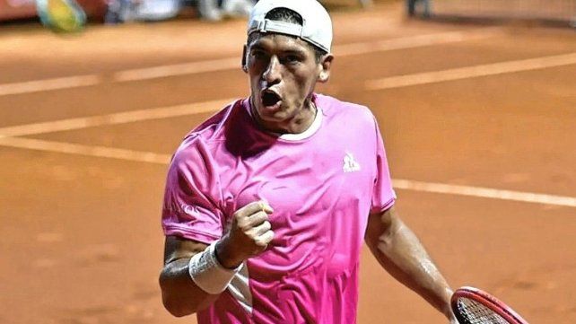 Sebastián Báez avanzó a cuartos de final del Abierto de Chile.