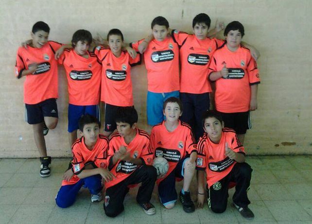 Muy preparados. El equipo de handball de la escuela Pascual Echagüe.