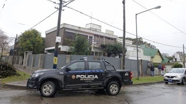 Un ladrón que entró a una casa murió al quedar atascado en un ventiluz