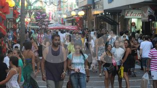 Los santafesinos tendrán un fin de semana de compras navideñas en toda la ciudad