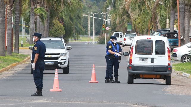 Violación de cuarentena: detenidos, imputados y secuestro de autos