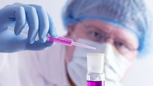 Multan a un laboratorio por haber testeado una vacuna sin autorizaci&oacute;n