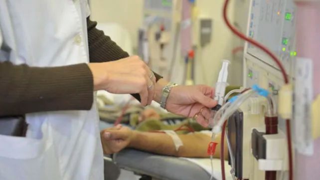 El Ministerio de Salud confirmó este lunes que no hay riesgo de desabastecimiento en los tratamientos de diálisis.&nbsp;