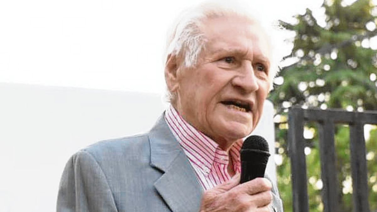 Acto oficial por el centro Griffa