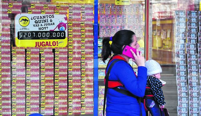irresistible. Las agencias destacan en sus vidrieras la cantidad de dinero que pone en juego el Quini 6.