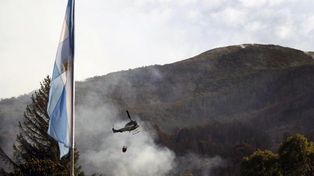 Contienen el grave incendio forestalen el Parque Nacional Los Alerces