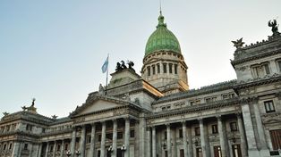 El Congreso avaló el DNU que modificó la ley de migraciones