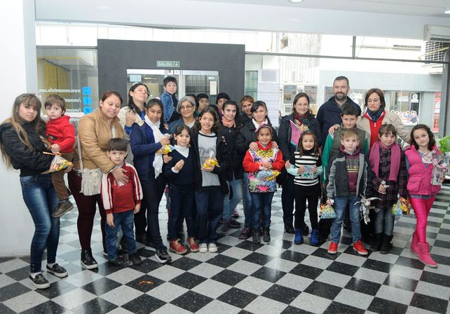 Diario UNO entregó los premios por el concurso del Día del Niño
