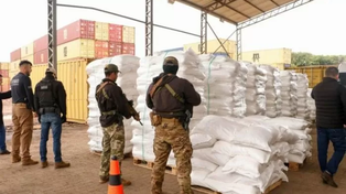 Efectivos de Gendarmería al momento del operativo Dulzura