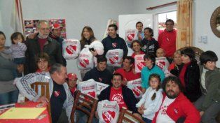La Peña Roja Raúl Reula de Paraná celebra este viernes su 30° aniversario con una colecta solidaria destinada donde serán beneficiadas dos instituciones