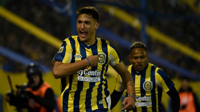 Corazón canalla. Alejo Veliz grita con todo el primer gol