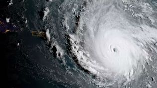 El huracán Irma llega a las islas del Caribe y anticipan un fenómeno potencialmente catastrófico