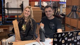 Carla Busciglio y Agustín Fernández, creadores de la marca Mate Justo.