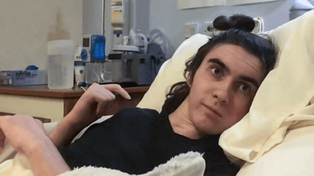 Un muchacho de 19 años estuvo en coma durante 11 meses y no sabe qué es la pandemia
