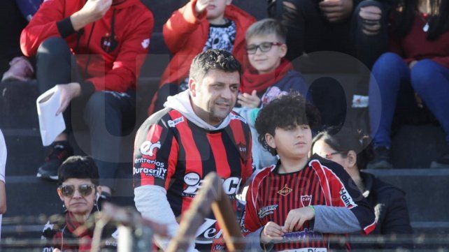 Patronato se mide este domingo con Defensores de Belgrano. En las tribunas y plateas la familia rojinegra celebra el Día de las Infancias