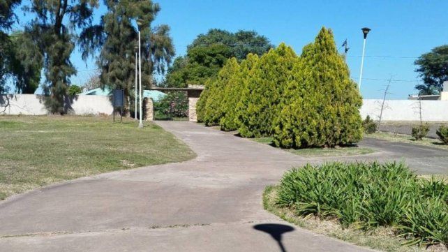 El cementerio se encuentra en la zona suroeste de Paraná.