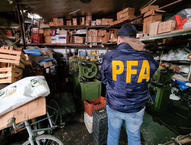 Desbarataron una organización que comercializaba un producto milagroso a base de dióxido de cloro