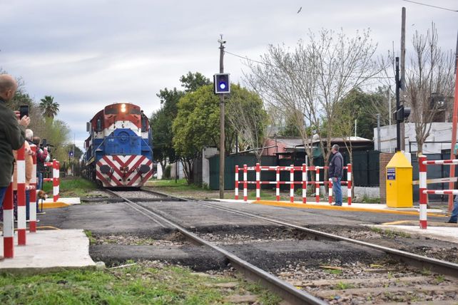 Continúa la apertura de pasos a nivel para mejorar la conectividad en Puerto San Martín