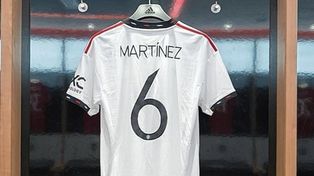Lisandro Martínez usará la 6 que dejó Pogba&nbsp;