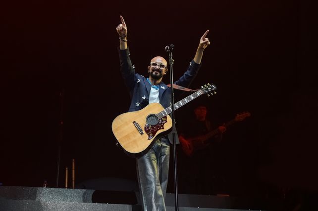 Abel Pintos se presentó en Rosario