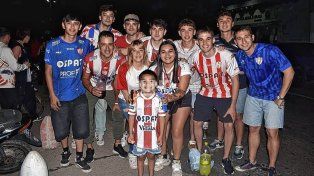 Todo el color de los hinchas de Unión para el partido ante Aldosivi