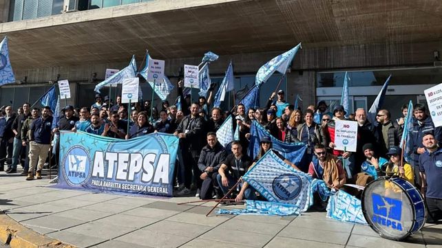 Vence la conciliación obligatoria para los controladores aéreos y vuelve la posibilidad de riesgo operacional en plena temporada turística