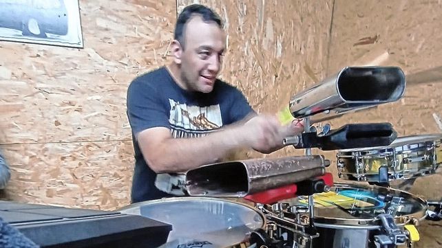 Klandestinos, con la voz del paranaense Sebastián Vega