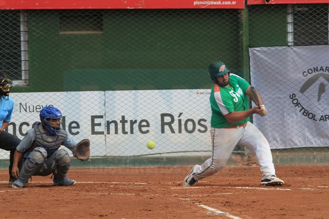 Sóftbol: El Nacional de Clubes sigue en pleno desarrollo