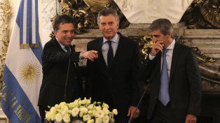 La falta de dólares y el mandato exportador impuesto por la deuda externa