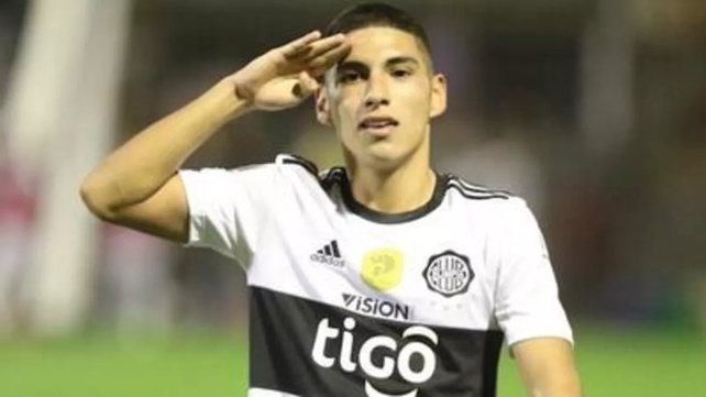 El paraguayo Erik López, el octavo refuerzo para Banfield