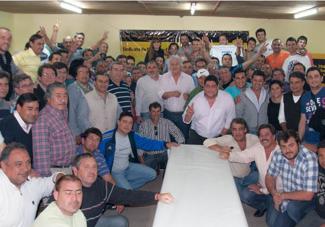 Unidos. Los gremialistas acompañarán a la fórmula peronista.