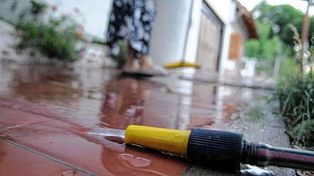 Abren una línea de mensajes para denunciar derroche de agua
