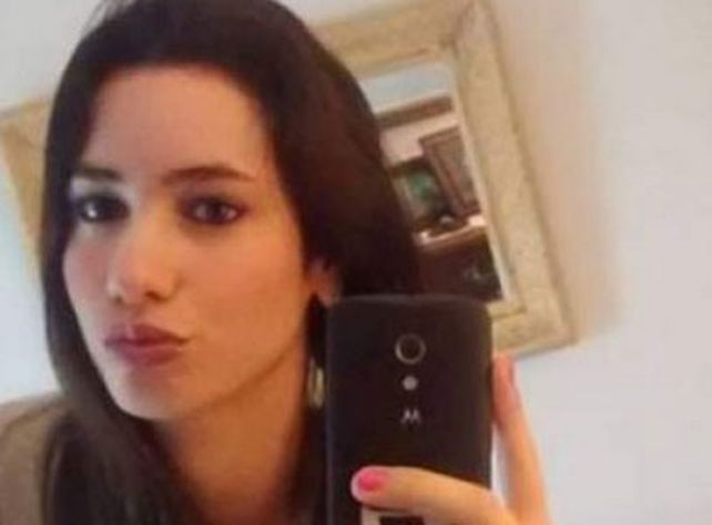 Así es Mechy Rohrer, la protagonista del video hot con dos pilotos