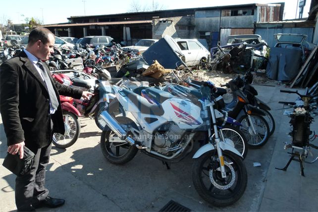 Secuestraron decenas de motocicletas robadas en la ciudad