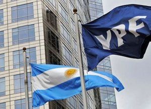 YPF informó que estabilizó el precio de la nafta por 45 días