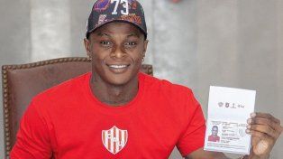 Unión confirmó el arribo del ecuatoriano José Angulo, el tercer pasajero