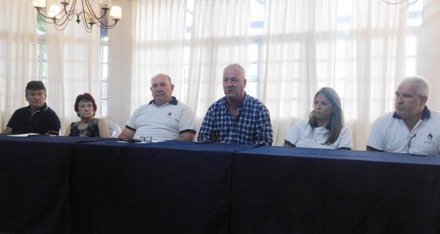 Las autoridades de El Quillá y Ciclón Racing brindaron detalles del torneo de verano.
