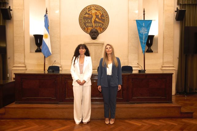 Asumió Laura Tarabella