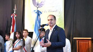 El presidente comunal Carlos Pighin encabezó el acto en el Centro de Expresiones de Alvear (CEA).