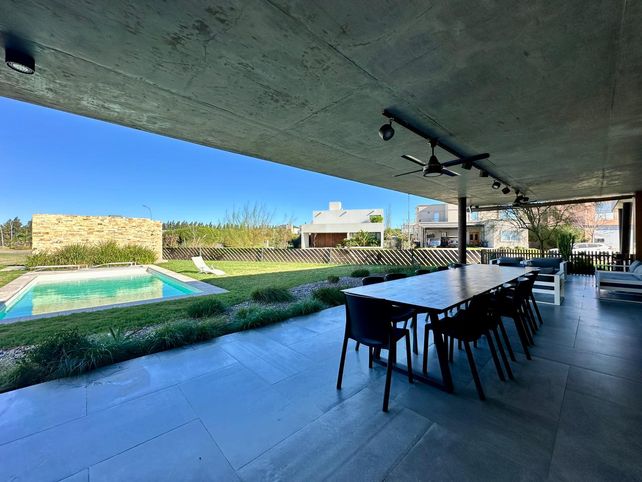 Alquilar una casa en Funes costará entre $1.700.000 y $5.300.000 mensuales este verano