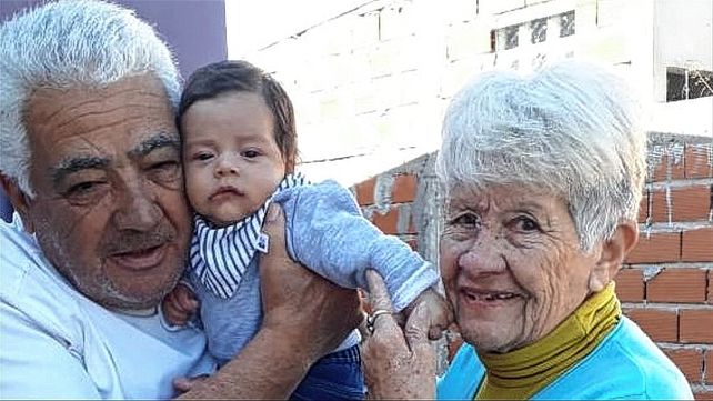 Los Correa Soria con su bisnieto.