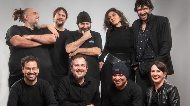 Adrián Abonizio y La Experanza