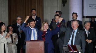 El gobernador Maximiliano Pullaro cerró el histórico y emotivo acto de jura del nuevo texto de la Constitución provincial.