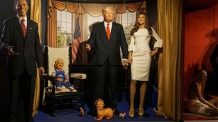 Javier Milei fue representado como un perrito faldero de Donald Trump.&nbsp;
