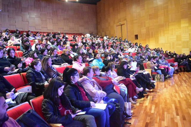 &nbsp;Las clases de este seminario quincenal se desarrollarán en el Teatro Municipal y el Centro Cultural “Batalla Punta Quebracho”.