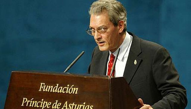 Paul Auster: Si Obama pierde las elecciones será por el color de su piel